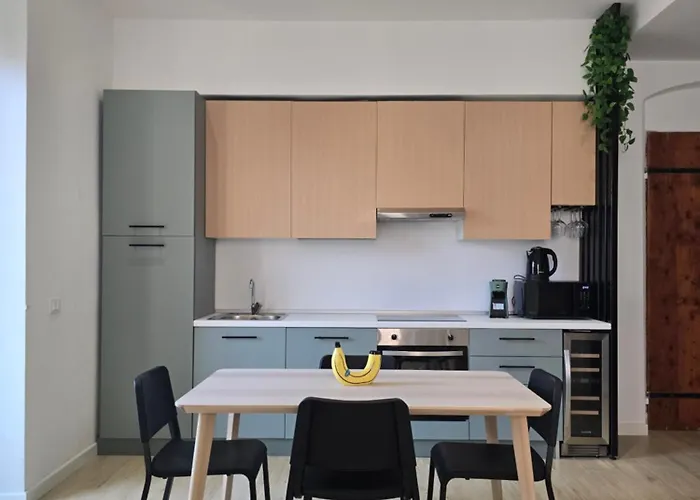 Ermanno S 5terre Stazione Centro Citta *